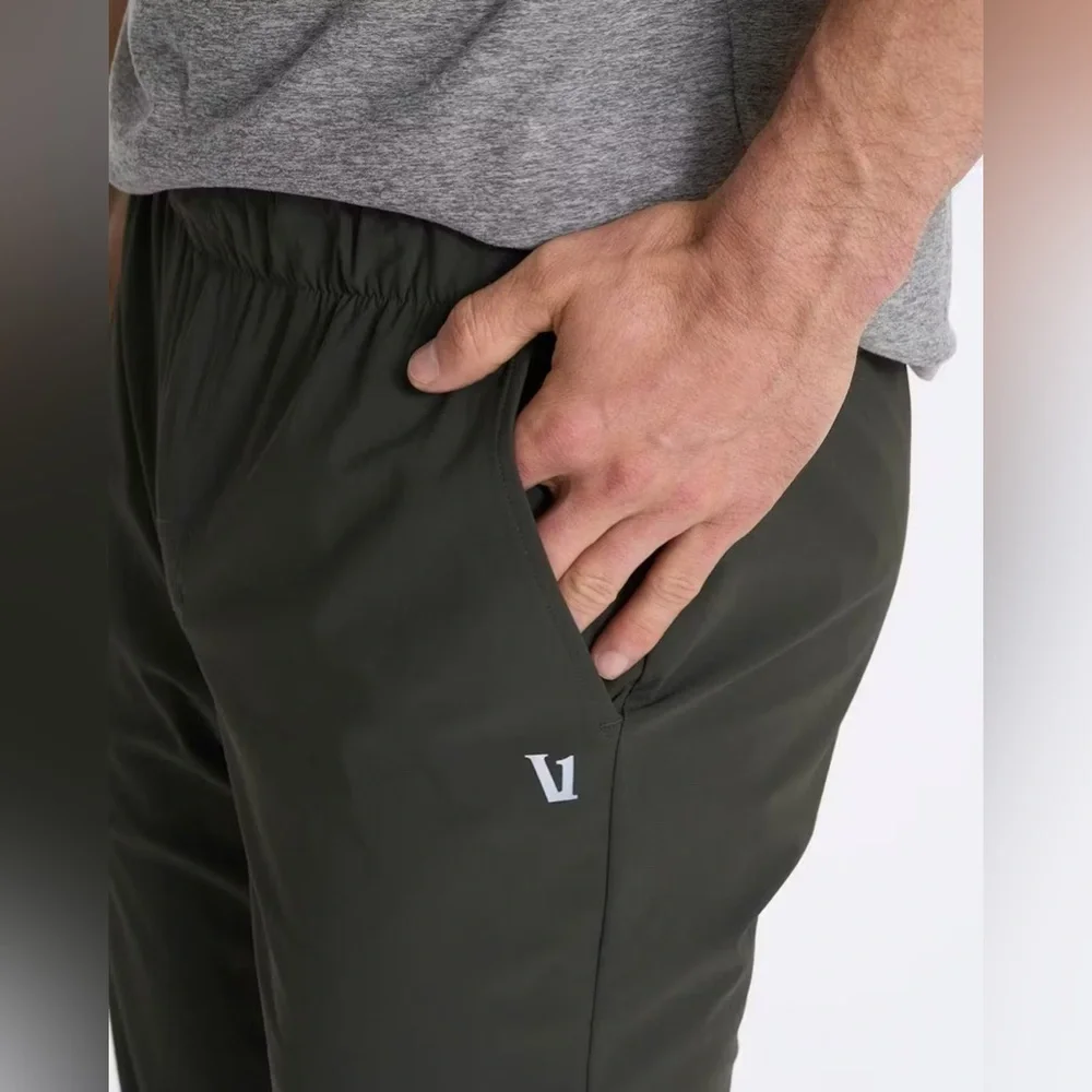Vuori Men's Fleet Pant - Dark Oregano SZ Large
